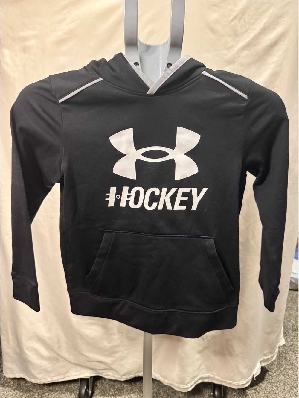 Under Armour Black Hockey Hoodie Youth Small Loose Fit ColdGear